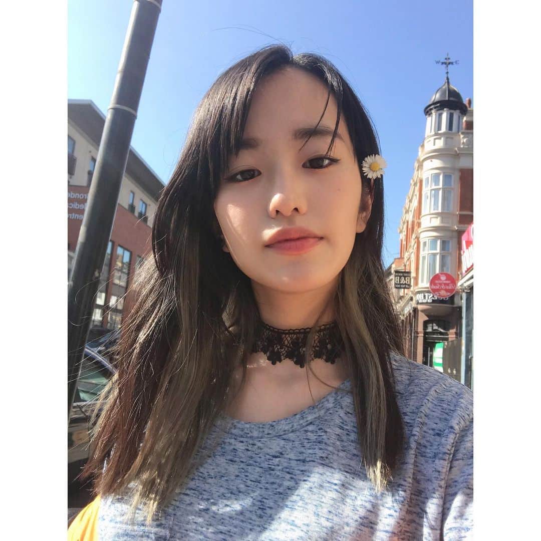 のインスタグラム：「今年花見できなかったけど花粉症になった人🙋🏻‍♀️」