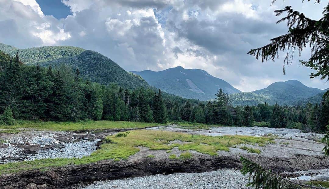 レイチェル・パーソンズのインスタグラム：「“As long as I live, I'll hear waterfalls and birds and winds sing. I'll interpret the rocks, learn the language of flood, storm, and the avalanche. I'll acquaint myself with the glaciers and wild gardens, and get as near the heart of the world as I can" - John Muir  Happy Earth Day🌎」