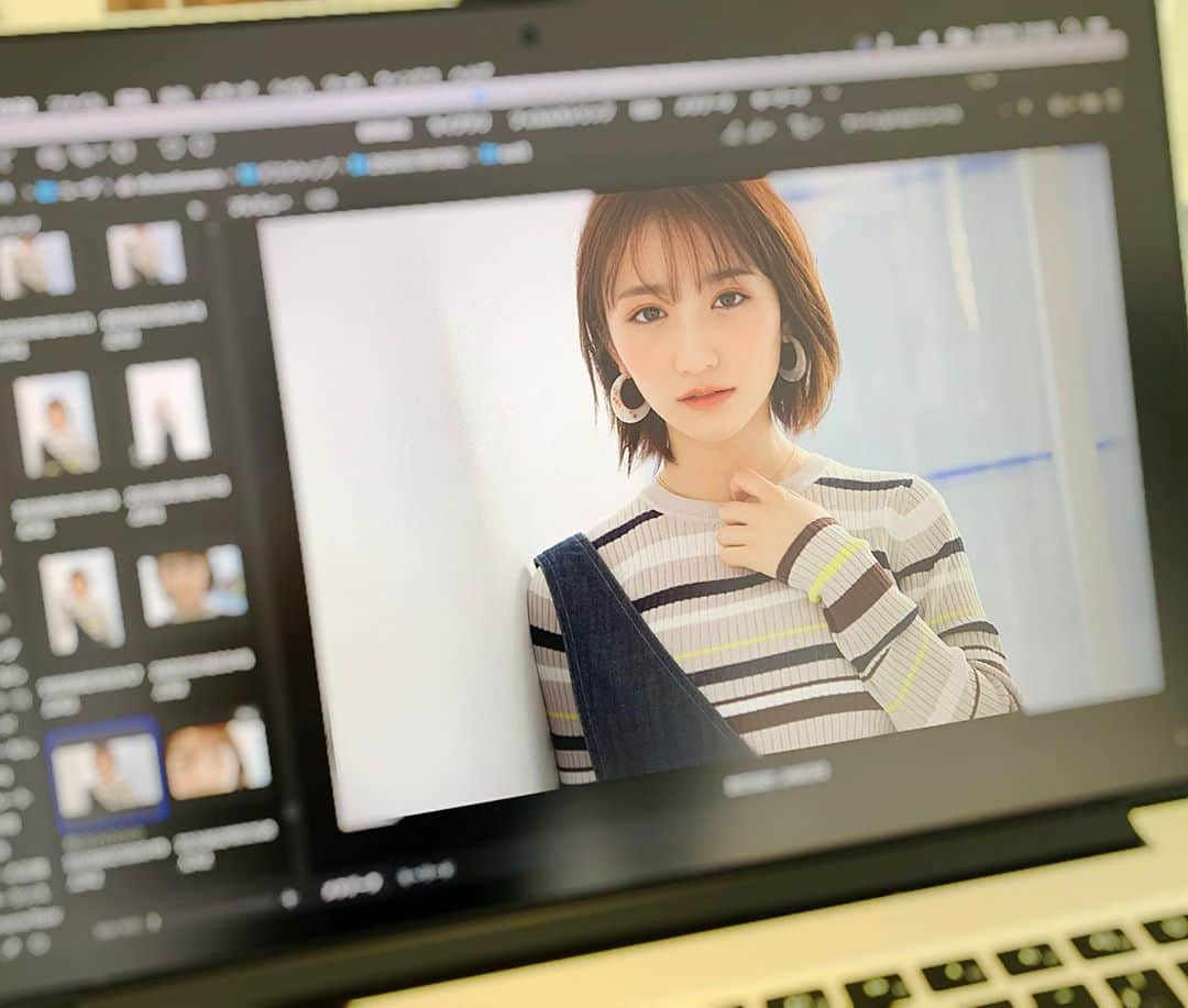 伊藤愛真さんのインスタグラム写真 - (伊藤愛真Instagram)「4/22発売のvoce6月号に掲載されています✨ .  今回の撮影、めちゃくちゃいい写真ばかりで どれが載ってるか楽しみ❤︎ . 好きなメイクや日常で気をつけていることとか取材してもらったのでぜひチェックしてみてね🥰」4月23日 23時15分 - __emagram