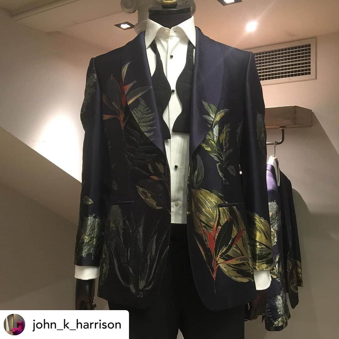 ギーブス&ホークスさんのインスタグラム写真 - (ギーブス&ホークスInstagram)「Repost our Creative Director @john_k_harrison  Part 4. ‘ case studies ‘. ‘ from the design stage we develop the individual ideas up to a finished garment. The following slides show how from an initial idea an item is realised. The cactus from SS began with a photo of succulents, and a fern embroidery. Draw up and placed on the garment by the talented Edward , it forms a engineered repeat pattern. Woven panel by panel to create the final jacket as shown. ‘The boat scarf was a vintage Gieves scarf from the 60’s which we re scaled and used in different areas , a lining for a mac, and a pocket square. ‘The blossom floral was a vintage piece of wallpaper that Emily cleverly re worked into a scarf and tie and pocket square. The lead image is our crown ships logo , 1771 , a gift to Robert Gieve , as it is usually reserved for naval use.」4月23日 15時53分 - gieveslondon