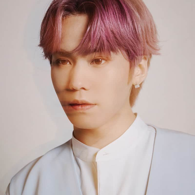 ASTROさんのインスタグラム写真 - (ASTROInstagram)「ASTRO 7th Mini Album <GATEWAY> Official Photo - TIME TRAVELER Version ⏳  2020. 05. 04 6PM Coming soon 🚪  #ASTRO #아스트로 #GATEWAY #Knock #널찾아가 #ROCKY」4月23日 17時00分 - officialastro