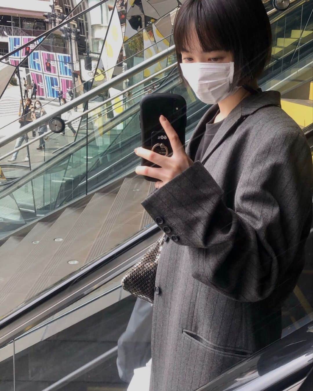 Mikako さんのインスタグラム写真 - (Mikako Instagram)「今日もお家にいます。🏠 (緊急事態宣言が出る前に撮った写真です)」4月23日 18時48分 - mikako_faky