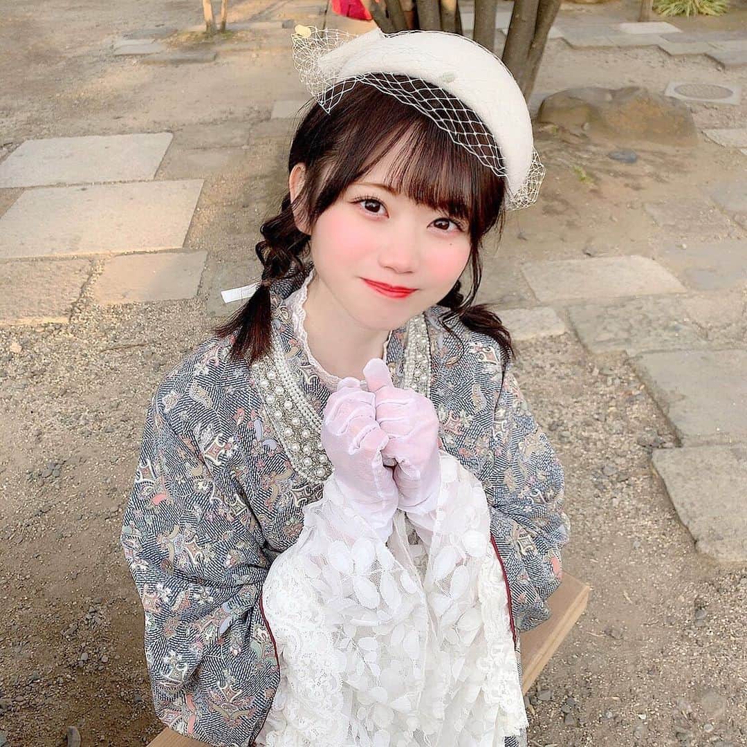 本田依里佳のインスタグラム：「だいぶ前に浅草に行ったときの写真です🦦 この日はとっても寒かったです🦦」