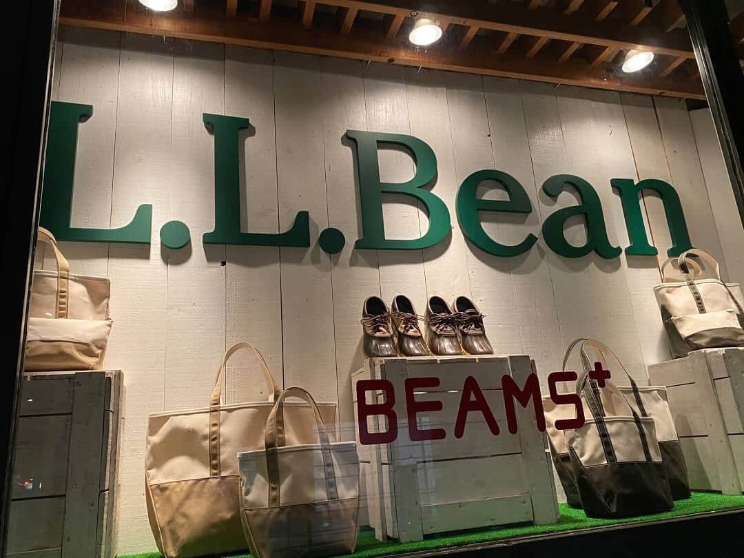 のインスタグラム：「・﻿ ﻿ ﻿ L.L.bean × BEAMS PLUS﻿ ﻿ #beams ﻿ #beamsplus ﻿ #beamsplusharajuku ﻿ #beamsplusyurakucho﻿ #llbean ﻿ #beantote #boatandtote #gumshoes #exclusive #madeinusa #gumshoes  #mensfashion  #mensstyle #menswear」