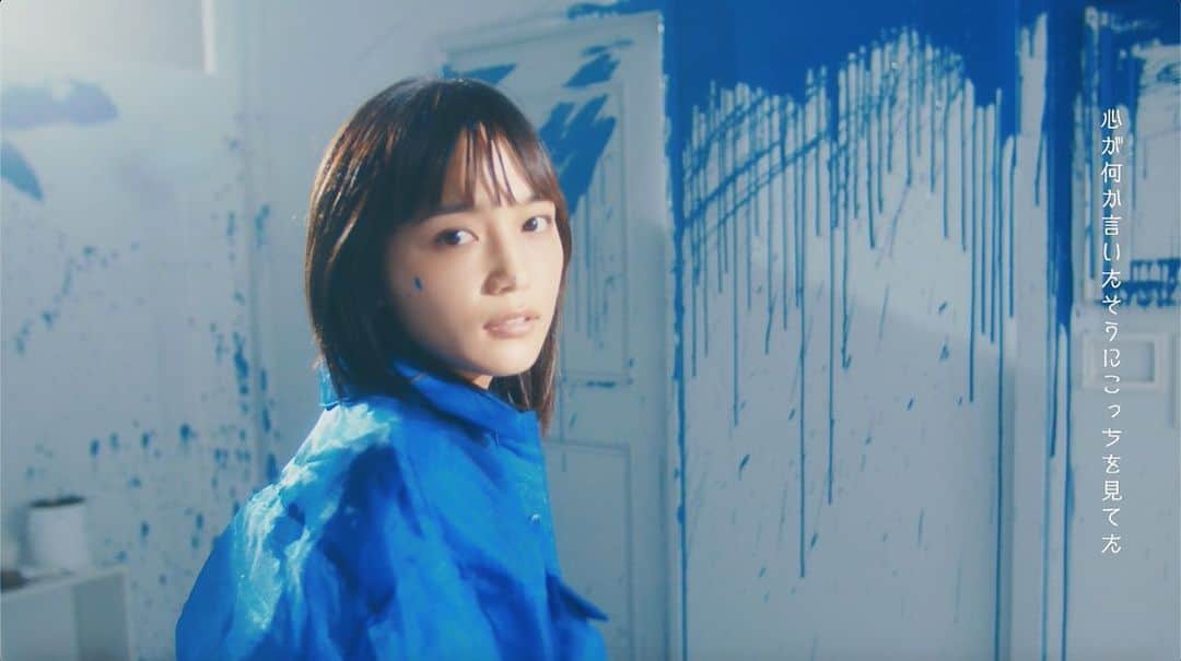 辻村勇太のインスタグラム：「New MV!! ハミングバード ありがたいことに川口春奈さんに出演していただきました！  見てない方はチェックよろしくでっす！！ https://youtu.be/yjwD4vappRQ  #blueencount #川口春奈」