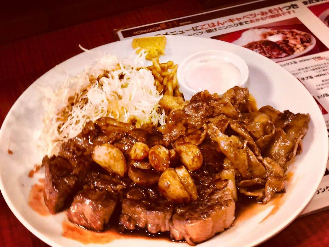 名越康文さんのインスタグラム写真 - (名越康文Instagram)「#お昼ご飯　は時間をずらして14時位に　#トンテキ　ダブル玉　#ニンニク大盛り　#キャベツおかわり自由  当然おかわりしますた。」4月23日 21時35分 - nakoshiyasufumi