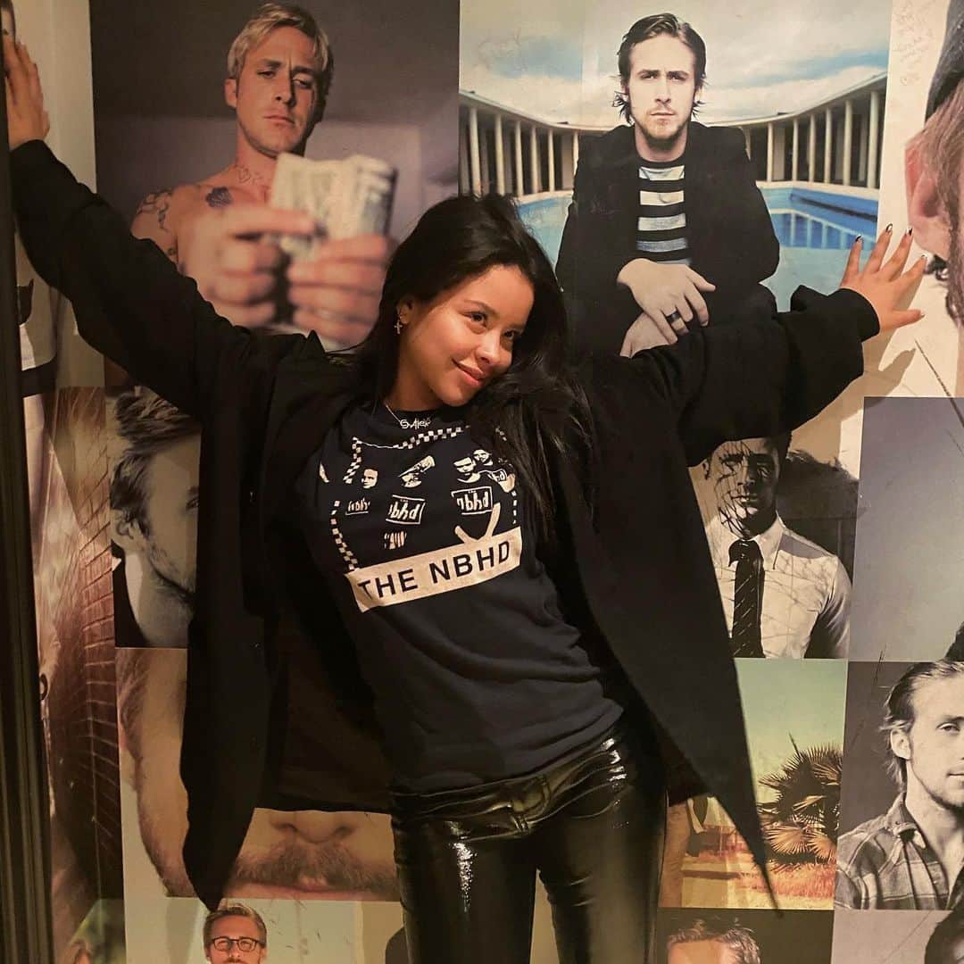 シエラ・ラミレスのインスタグラム：「who’s down for a ryan gosling movie marathon?」