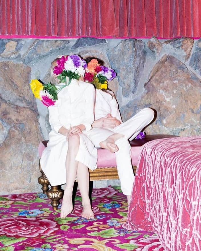 ジル・スチュアートさんのインスタグラム写真 - (ジル・スチュアートInstagram)「“Where flowers bloom, so does hope” -Lady Bird Johnson . Madonnas-36 by Jimmy Marble @jimmymarble . #ladybirdjohnson #jimmymarble #bouquet #whimsical #fashion #photography #inspiration」4月24日 0時39分 - jillstuart