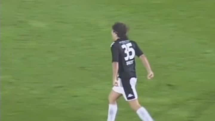 ステヴァン・ヨヴェティッチのインスタグラム：「At the end I left these goals!  Choose 1️⃣⚽️👌🏻 or 2️⃣ ⚽️🚀 . . . #PartizanTime 🖤 @partizanbelgrade #17yearsold #FirstTeam #FKPartizan #Footbal #Memories」