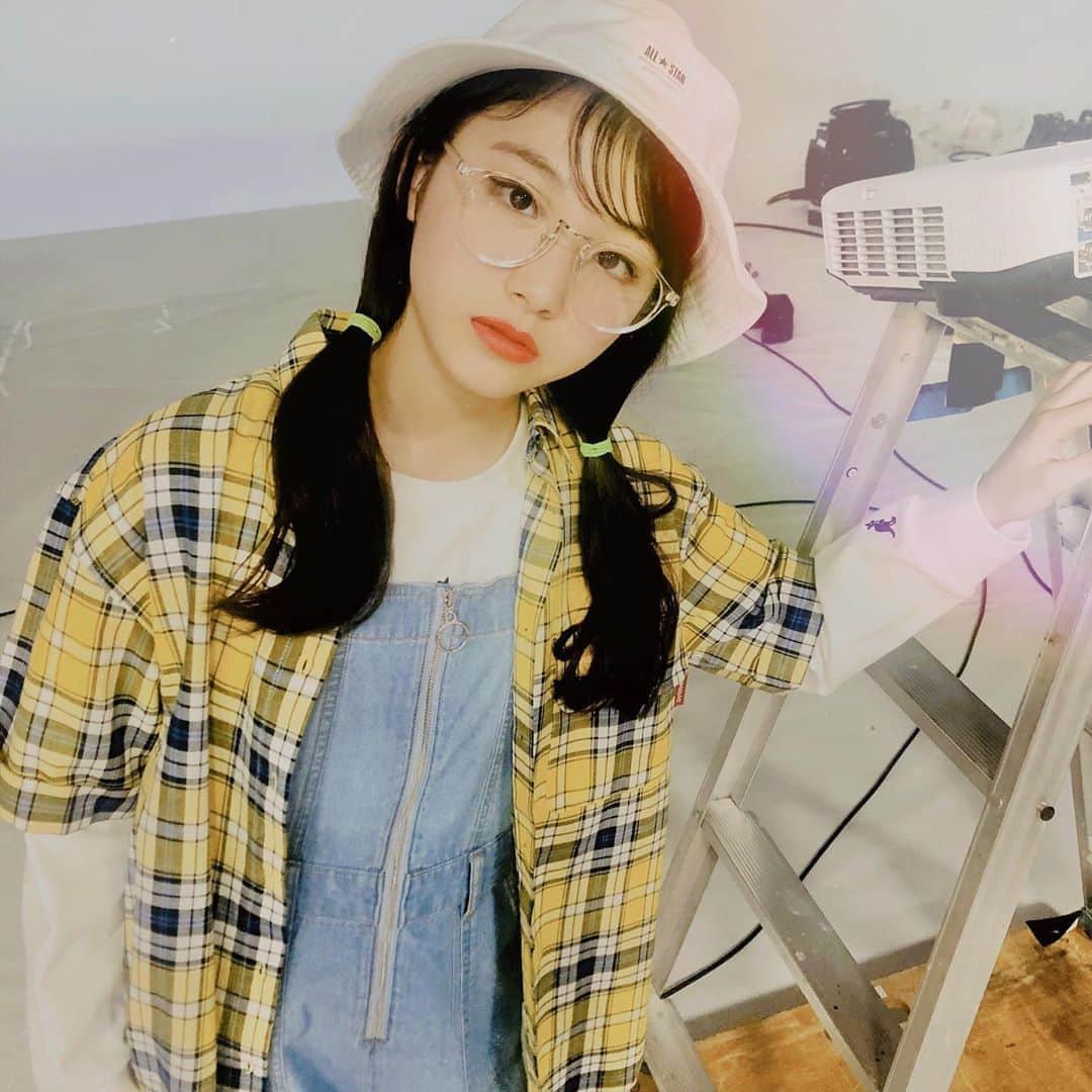 ニコ☆プチのインスタグラム：「🌈👸 ココココココココ🔥🕶⛓⚡︎ . . #井口虹姫  #サングラス似合いすぎかて🤦‍♀️💘 #ピープス女子」
