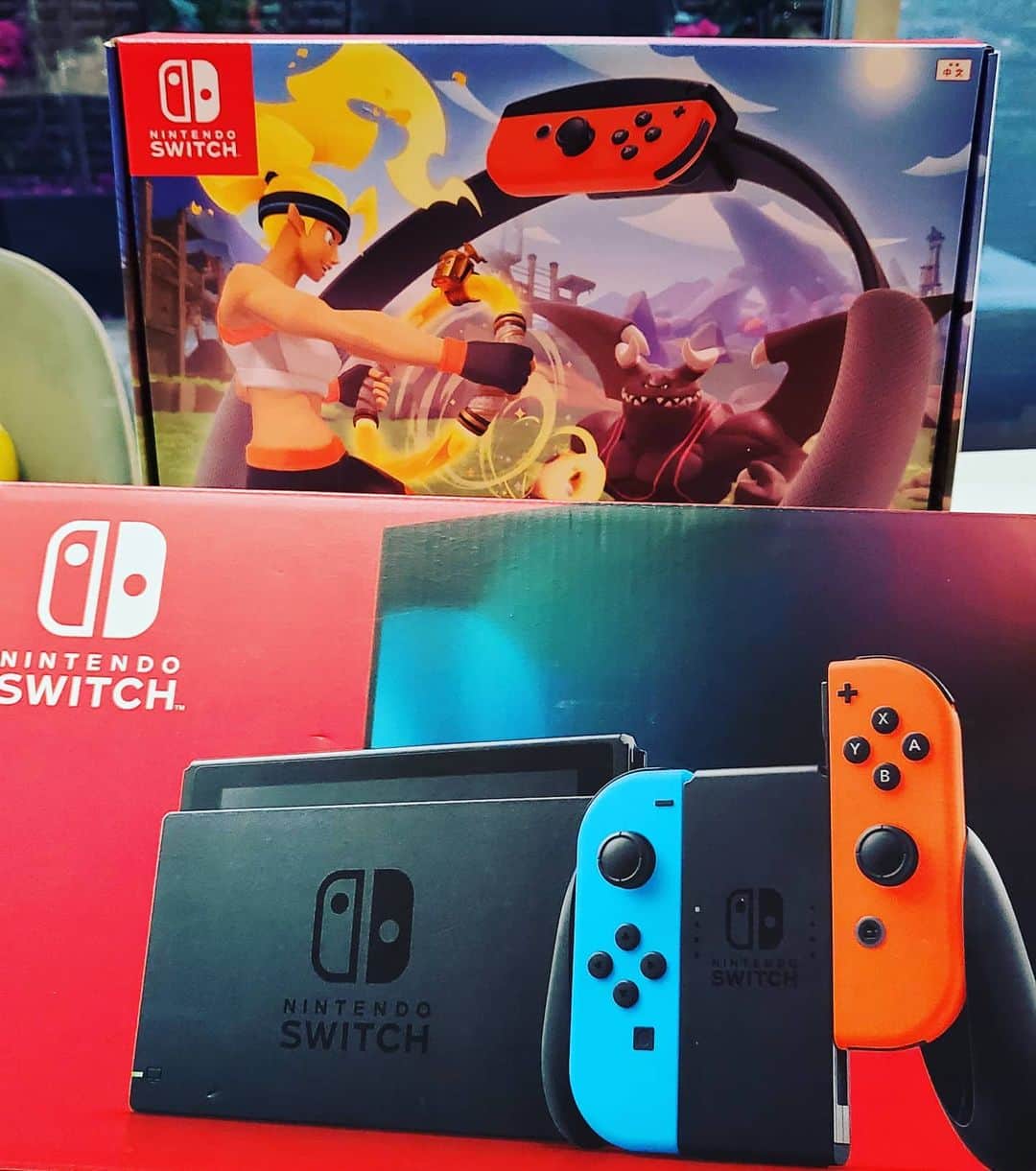 ジョリン・ツァイのインスタグラム：「我的三頭肌和冰塊🐔 蠢蠢欲動 😁😁😁😁😘😘😘😘 thank u  #nintendoswitch #動物森友會switch」