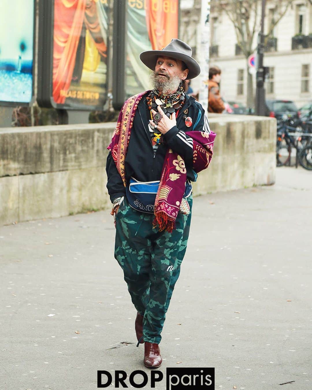 Droptokyoさんのインスタグラム写真 - (DroptokyoInstagram)「PARIS STREET STYLES #🇫🇷@drop_paris #streetstyle#droptokyo#paris#france#streetscene#streetfashion#streetwear#streetculture#tokyofashion#japanfashion#fashion#parisfashionweek#パリ#parisstreetstyle#parisfashion#pfw#2020aw#ストリートファッション Photography: @keimons @dai.yamashiro」4月24日 18時02分 - drop_tokyo
