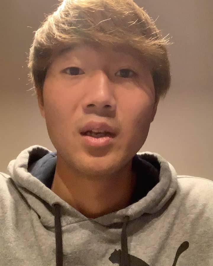 宮本航汰のインスタグラム：「貢史くんから回ってきたので 挑戦してみました  #おうち時間  #金井貢史  #早口言葉チャレンジ  #結果はいかに  #次は  @hayate960429  貢史くん直属の後輩  @officialtadashitakeda  タマシイ  @i_daichi22  同い年  アメリカのマサチューセッツ州で新春シャンソン歌手の新春シャンソンショーが行われ老若男女が炙りカルビを食べながら見守りました。旅客機に乗って訪れたという右耳にミニニキビを作った男性は『炙りカルビだけでなく生なまず生なまこ生なめこやしし鍋しし汁ししシチューも食べたい』と話していました。そのあと新設診察室視察なども行われ翌日究極高級航空機で九州空港へと帰ったということです。」