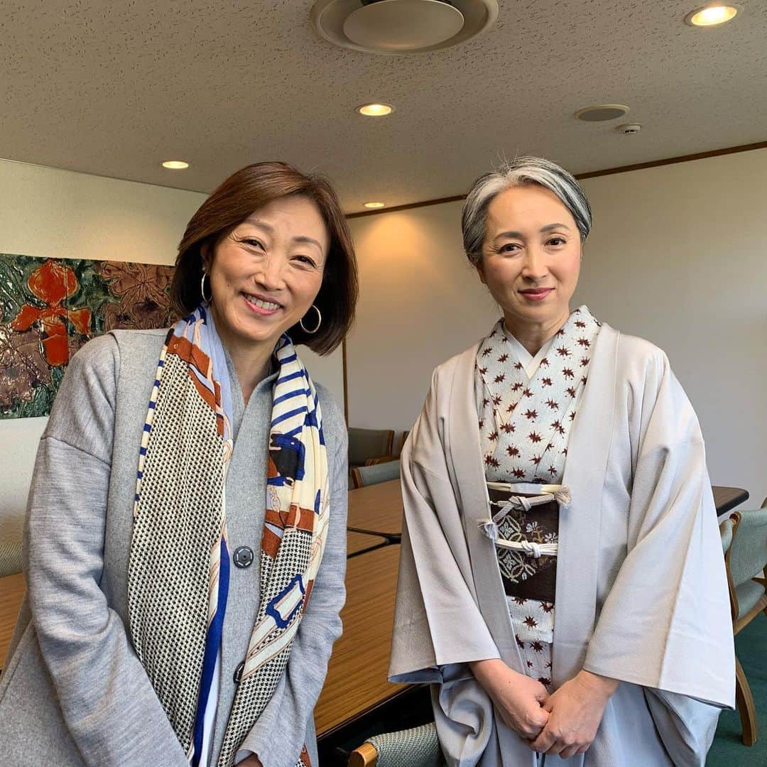 のインスタグラム：「近藤サトさん。 超きれい。 自分は番組終了後。  サトさんの番組ご出演直前に撮ってもらった。 #近藤サトさん」
