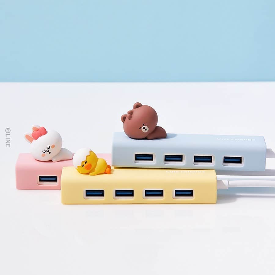 LINE FRIENDSさんのインスタグラム写真 - (LINE FRIENDSInstagram)「BROWN & FRIENDS Tech Accessories Collection ⠀ Enjoy the smart digital(and cute!) life with the light-up case and a 4-port USB hub, accompanied by adorable figurines! ⠀ TODAY ONLY, at LINE FRIENDS COLLECTION 👉Check out the product tag! ⠀ #LINEFRIENDS #BROWN #CONY #SALLY #Figure #USBhub #AirpodsProCase #LINEFRIENDSCOLLECTION」4月24日 10時31分 - linefriends