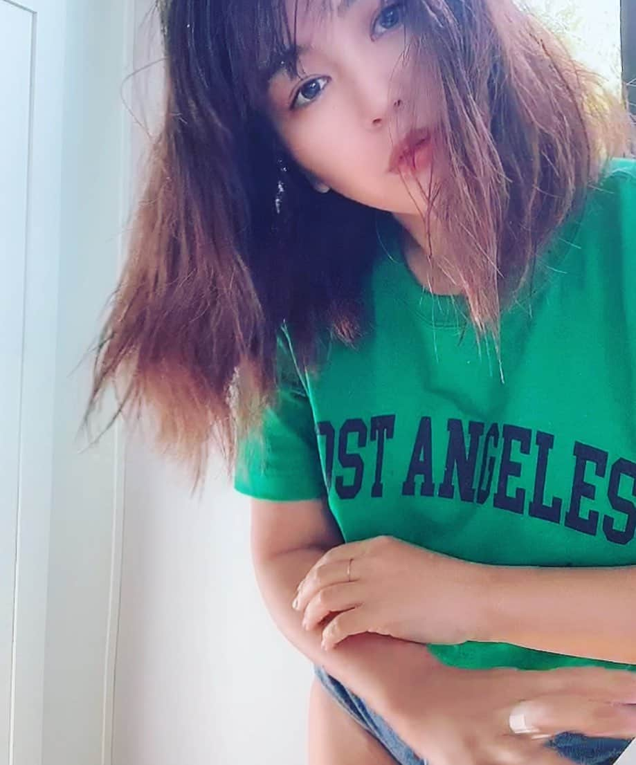 MINMIさんのインスタグラム写真 - (MINMIInstagram)「お元気かな？ green 💚 tee おうち時間をハッピーにしてね☺️ @masterbeau_online  @http://masterbeau-online.jp」4月24日 11時46分 - minmidesu