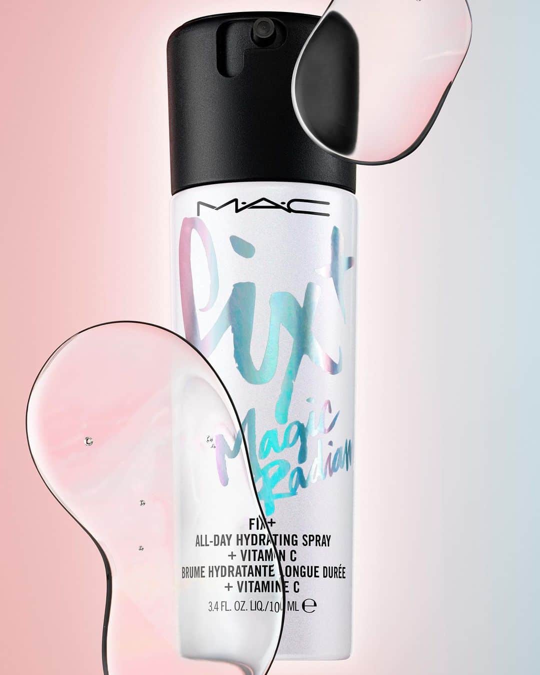 M∙A∙C Cosmetics Japanのインスタグラム：「【本日公式オンラインショップ発売】M·A·C で人気のスプレータイプの化粧水から、オイルインタイプが新登場！ ㅤ ローズヒップオイル(ロサルビギノサ種子油)が肌にうるおいを与え、輝く肌へ✨洗顔後やメイク後、メイクのお直しとしてもマルチにお使いいただけます。  ㅤ #MACFixPlusMagicRadiance #MACフィックスプラスラディアンス #フィックスミスト  ㅤ *全国のM･A･C店舗での発売日は未定となります。 発売日が決まり次第、M･A･C公式オンライン ショップ・ M･A･C公式SNSアカウント(インスタグラム・ツイッター)にて情報を掲載させて頂きます。」