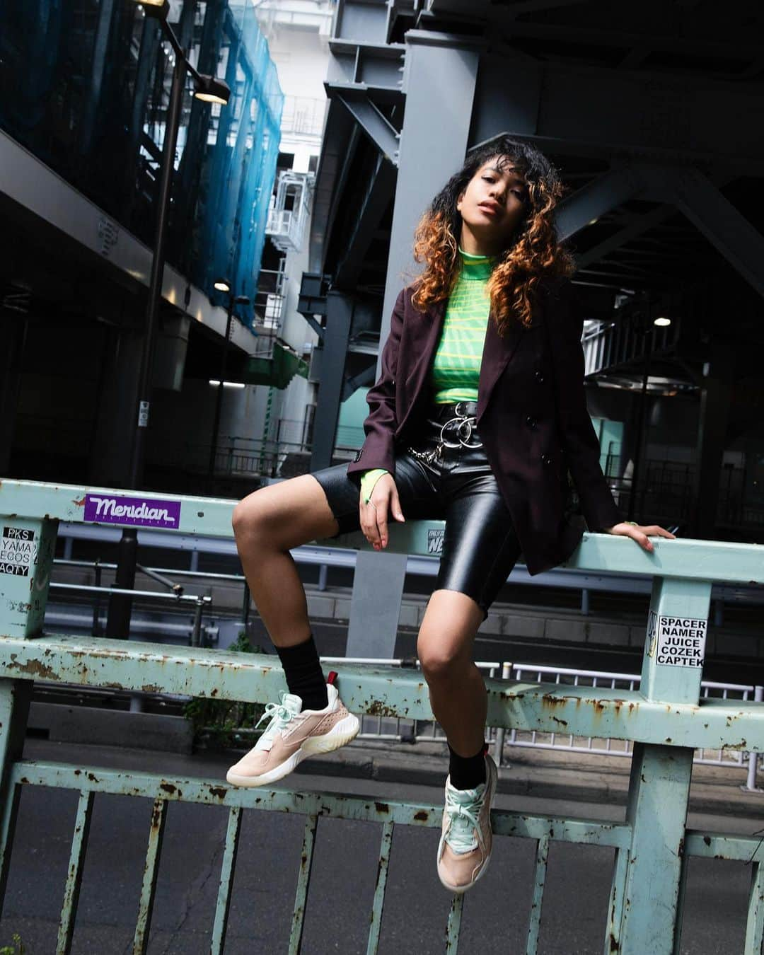 Droptokyoさんのインスタグラム写真 - (DroptokyoInstagram)「TOKYO STREET STYLE Name: @slammin_sakura  Shoes: JORDAN BRAND #ジョーダン女子#JUMPMAN#pr #droptokyo#tokyo#japan#streetscene#streetfashion#streetwear#streetculture#fashion  Photography: @yuri_horie_」4月24日 12時02分 - drop_tokyo