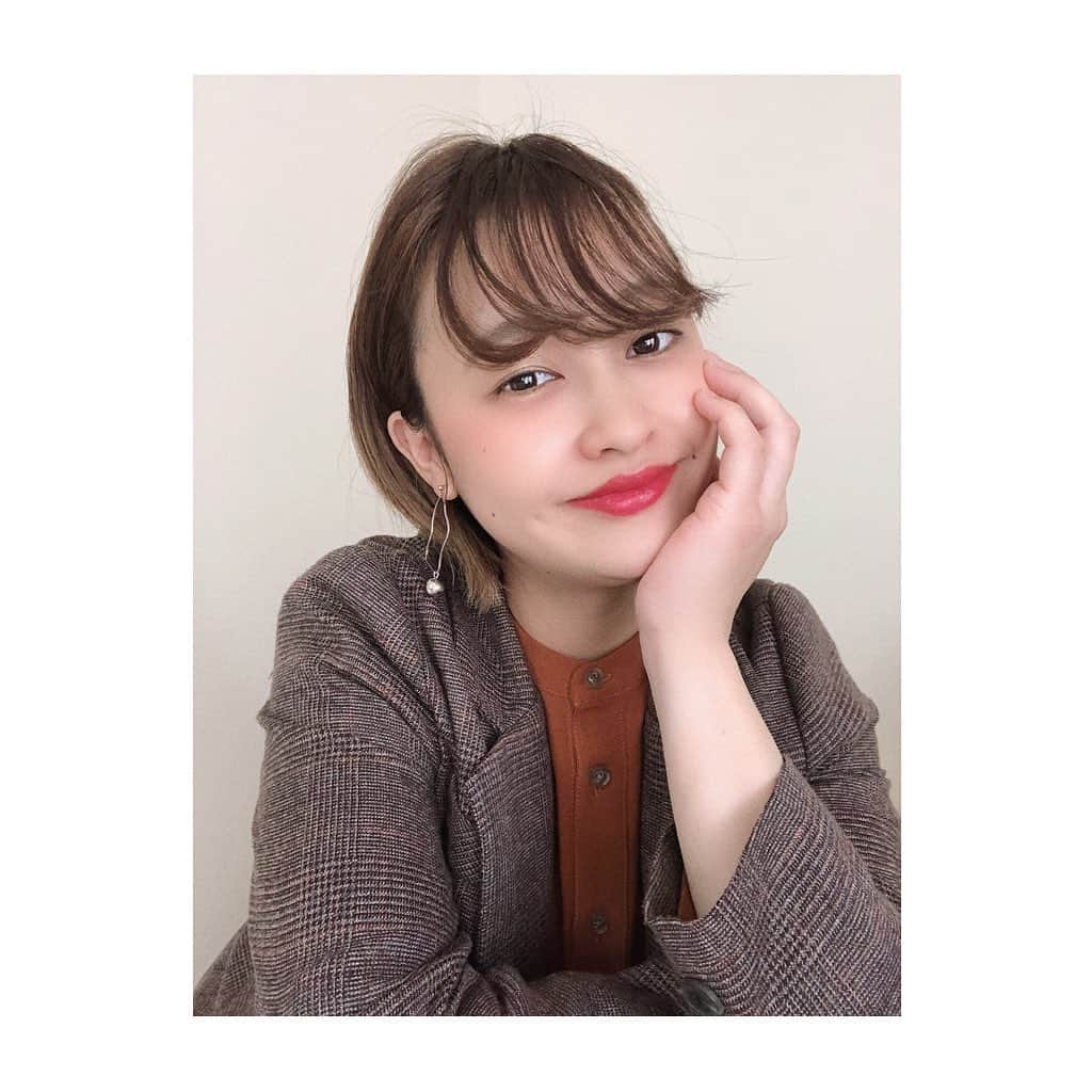 ena..*加藤 恵梨奈さんのインスタグラム写真 - (ena..*加藤 恵梨奈Instagram)「﻿ ﻿ ﻿ ﻿ ﻿ ﻿ ﻿ 🤰🏻 妊婦健診code﻿ ﻿ ﻿ ﻿ 産婦人科行く前に撮ったpic﻿ ﻿ ﻿ ﻿ onepiece @rosebud_official_  jacket @hiland_jp  pierce @clartebyr_jp ﻿ ﻿ 検診の結果..﻿ もう3000gもあるBIGBABY👏🏻👏🏻﻿ エコーにも顔が映らんくらいパンパン..﻿ 予定よりかなり早く生まれる予定🗓💗﻿ ﻿ ﻿ 運動しまくって﻿ 早く外に出してあげよう 笑﻿ ﻿ ・四つん這いで床ふき﻿ ・階段の上り下り﻿ ・ウォーキング﻿ ﻿ 頑張ろう！！﻿ ﻿ ﻿ 入院中マスク必ず着用やから﻿ 洗えるマスク追加しないと💦💦﻿ ﻿ ﻿ #妊婦健診 #妊娠 #プンニー #妊娠9ヶ月 #bigbaby #ゼクシィbaby #baby #mama #mamamoo #mamagirl #ニューボーン #マタニティーコーデ #マタニティーライフ #インスタグラマー #インフルエンサー #ena_pi ﻿」4月24日 12時40分 - e_n_a_p_i