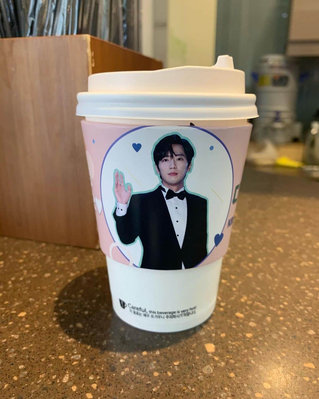 イ・サンヨプのインスタグラム：「어라 나네😅 감사합니다아」