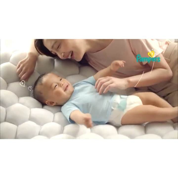 沢田ゆうのインスタグラム：「@pampersus @pampers_jp ﻿ Share the love🧸🌿﻿ #パンパース﻿ #pampers﻿ #sharethelove」