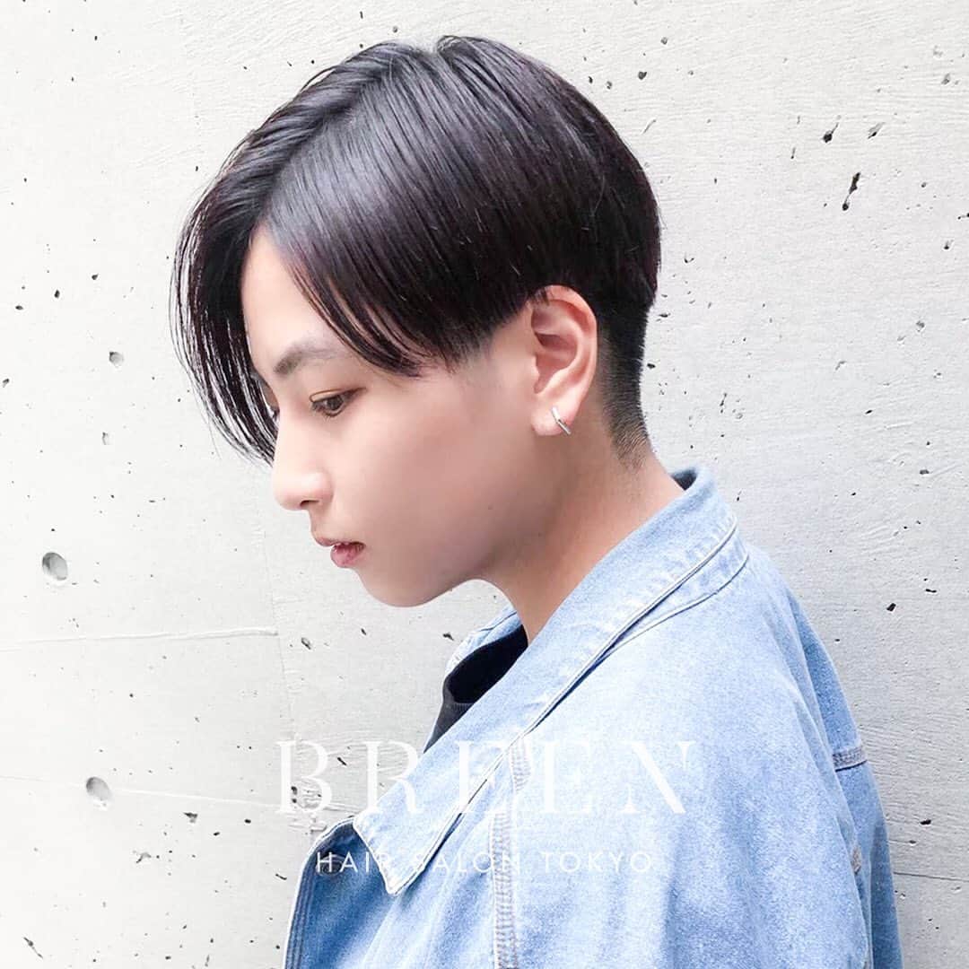 Hairsalon BREEN Tokyoさんのインスタグラム写真 - (Hairsalon BREEN TokyoInstagram)「. 【東京でショートヘアがうまい店・ジェンダーレスなヘアサロン✂】 . 「ただいま！と言ってしまうくらい何度も通いたい美容室」がコンセプト . お客さまが女性：男性比率が１：１　ジェンダーレスです。 . ヘアスタイルの質問はコメントにお願いします！ 担当スタイリストから返信します。 . . Cut:¥5,400 Color:¥5,400 Perm:¥5,400 . . . Hairsalon BREEN Tokyo 原宿駅・明治神宮前駅 5分 東京都渋谷区神宮前3-25-12FUJIBUILDING2F TEL:03-6432-9454 MAIL:info@hair-breen.com . #breentokyo #原宿美容室 #表参道美容室 #明治神宮前美容室 #原宿ヘアサロン #ヘアサロン #ヘアスタイリング #イメチェン #カットが上手い #似合わせカット #ばっさりカット #ショートが得意 #ショートボブ #ショートボブパーマ #レイヤーボブ #切りっぱなしボブ #ショートカット #ショートカット女子 #ナチュラルヘア #ヘアカラーアッシュ #ばっさりカット #グレージュカラー #抜け感ヘア #ヘアカタログ #ジェンダーレス #LGBT」4月24日 14時44分 - hairsalon_breen_tokyo