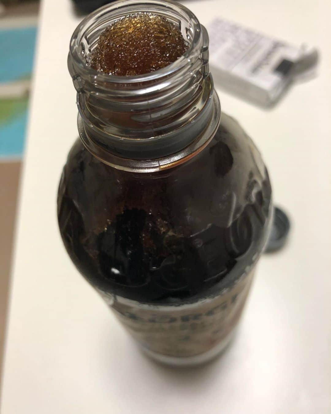 山口祥行のインスタグラム：「販売機でコーヒー買ったら凍ってた⁉️ ギャハハ」