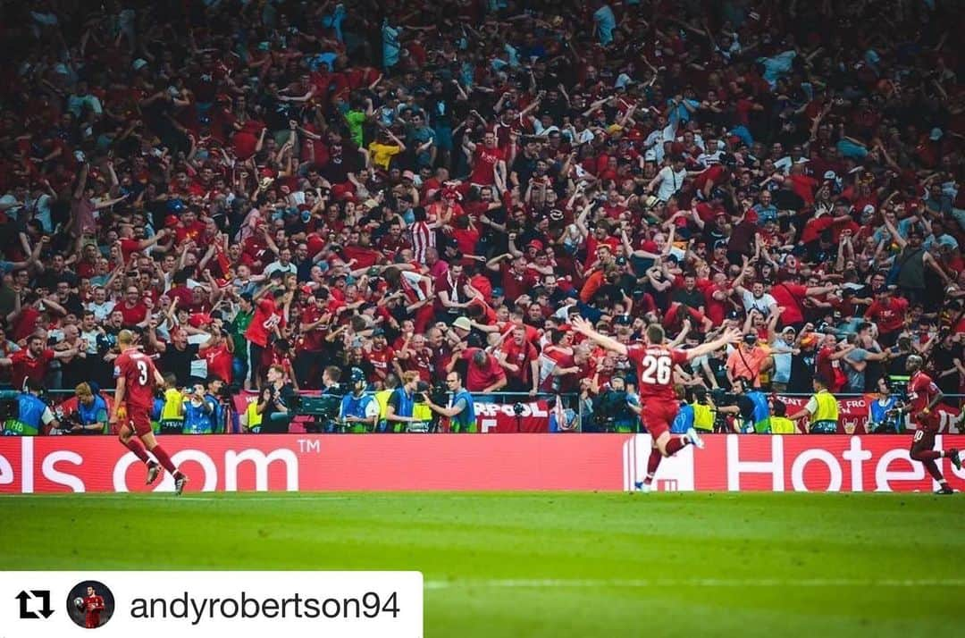 リヴァプールFCさんのインスタグラム写真 - (リヴァプールFCInstagram)「Us too, Robbo 🙌 Repost @andyrobertson94 ・・・ Missing this feeling!」4月25日 3時57分 - liverpoolfc