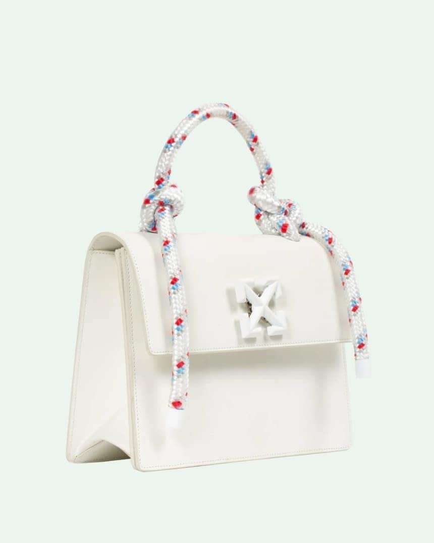 OFF-WHITE C/O VIRGIL ABLOHさんのインスタグラム写真 - (OFF-WHITE C/O VIRGIL ABLOHInstagram)「Off-White™ 2.8 Jitney bag in white with metallic white arrows at front now available online at off---white.com」4月24日 19時07分 - off____white