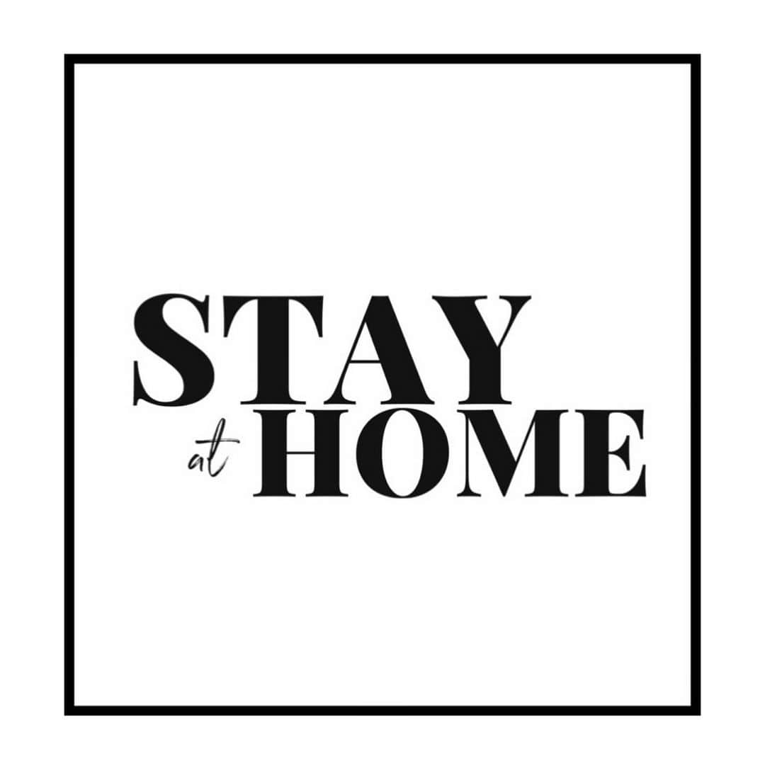 GILTさんのインスタグラム写真 - (GILTInstagram)「STAY at HOME﻿ ﻿ GILTにはおうち時間を楽しむHOMEアイテムも充実。﻿ 洗練とくつろぎの上質なベッドルームを演出する人気の2ブランドをご紹介。﻿ ﻿ ﻿ 【 Olivier Desforges & Calvin Klein home 】﻿ ﻿ ﻿ ベッド周りのカバーやピローケースなど都会的なミニマリズムを表現したインテリアアイテムやリネン類🛏 部屋の中のカラーを変えたり気分で柄を取り入れたりするのも気分転換に。﻿ ﻿ ﻿ @giltjapan ﻿ ﻿ 詳細はプロフィールURLより【HOME】をご覧ください。﻿ ﻿ ﻿ ﻿ ﻿ ﻿ ﻿ Olivier Desforges & Calvin Klein home販売期間﻿ 2020-04-19 (Sun) at 21:00 to 2020-04-26 (Sun) at 03:00 (6 days, 6 hours) ﻿ ﻿ ﻿ ﻿ ﻿ ﻿ ﻿ ﻿ ﻿ ﻿ ﻿ #styaathome #GILT #giltjapan ﻿ ﻿ ﻿ ﻿ ﻿ ﻿ ﻿ ﻿ ﻿ ﻿ ﻿ ﻿ ﻿ ﻿ ﻿ ﻿ ﻿ ﻿ ﻿ ﻿ ﻿ ﻿ ﻿ ﻿ #gilt #ギルト#ベッド ##ギルトジャパン #枕 #シーツ #新生活 #inmyroom﻿ #新生活　#シーツ　#枕カバー　#ミニマム　#シンプル #room #模様替え #ステイホーム #お家時間 #おうち時間﻿ ﻿ ﻿ ﻿ ﻿ ﻿」4月24日 19時26分 - giltjapan