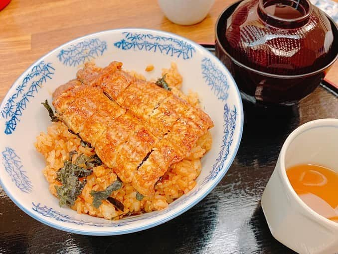 宮下舞花さんのインスタグラム写真 - (宮下舞花Instagram)「突然のまた食べたい！シリーズ🍙笑 ※もちろん自粛前のお写真です。 . 京都の鰻屋さん #かね正 ！ シェアして食べたの。 ほーんとに美味しかった！ swipeして美味しい写真みてね！ 最後の写真は…やってるぅ？です。」4月24日 19時26分 - maikamaimaika