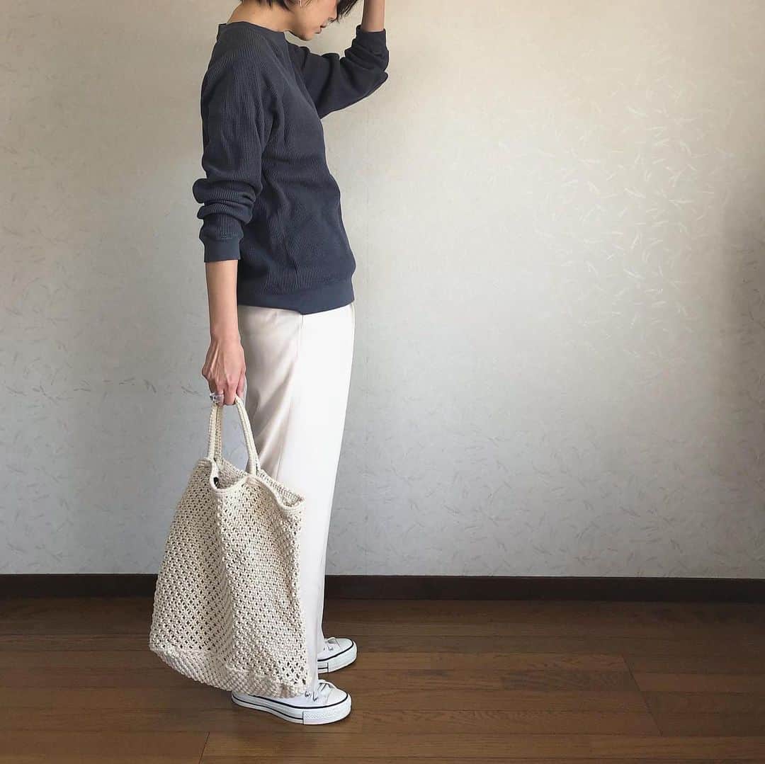ak_m1120さんのインスタグラム写真 - (ak_m1120Instagram)「冨岡義勇とリヴァイ兵長が好きです . . . . @urban_research_doors のサーマルを着回し🙋 . . . . #fashion #code #locari #uniqlou #urbanresearchdoors #adidas #converse #makavelic #allumer #ママコーデ #ママファッション #着回しコーデ #ユニクロ #コーデ #お家スタイル #アディダス #コンバース #wear更新」4月24日 19時39分 - ak_m1120