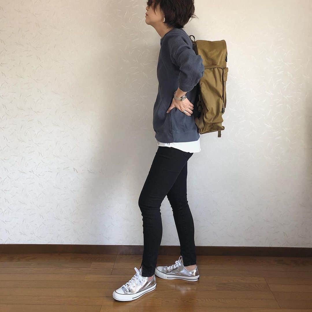 ak_m1120さんのインスタグラム写真 - (ak_m1120Instagram)「冨岡義勇とリヴァイ兵長が好きです . . . . @urban_research_doors のサーマルを着回し🙋 . . . . #fashion #code #locari #uniqlou #urbanresearchdoors #adidas #converse #makavelic #allumer #ママコーデ #ママファッション #着回しコーデ #ユニクロ #コーデ #お家スタイル #アディダス #コンバース #wear更新」4月24日 19時39分 - ak_m1120
