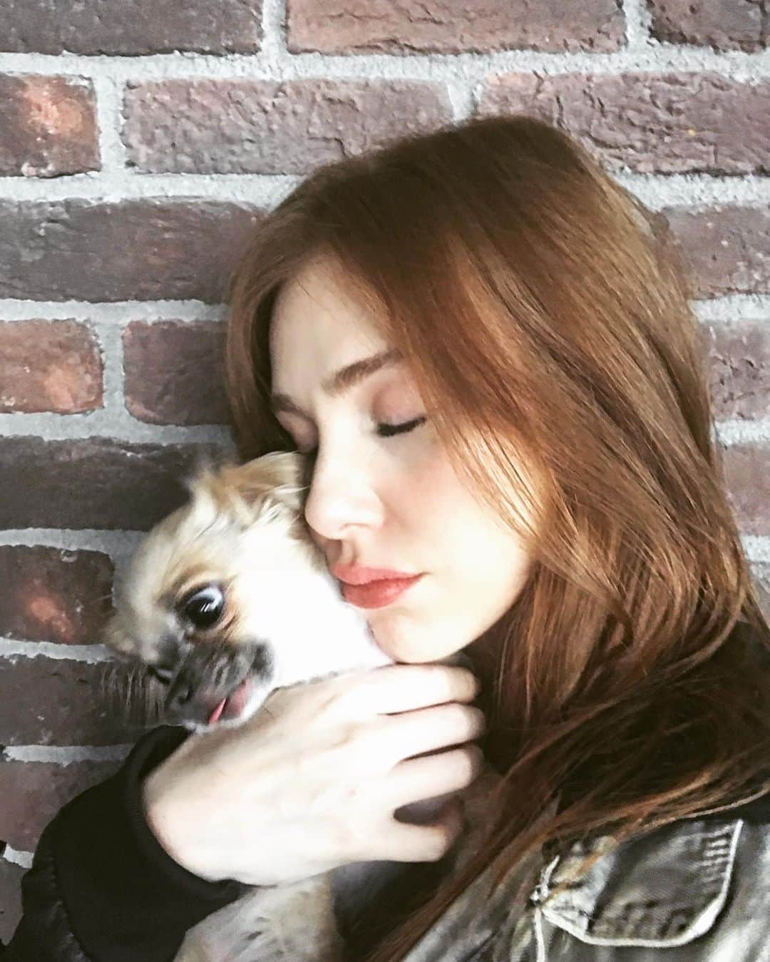 Elcin Sanguのインスタグラム：「Huzurkızım #padme」
