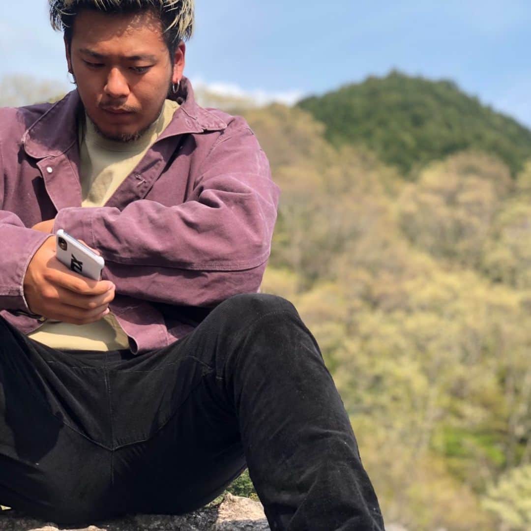 のインスタグラム：「#lfl #fff #lff #flf #instagood #instagram #boy #man #picture #shot #fashion #kicks #sneaker #sneakers #japan #japanese #asia #asian #asianboy #good #instafashion #今日好き #今日好きになりました #もう好き #今日好き部 #今日好きアワード #osaka #mountain #view #carhartt」