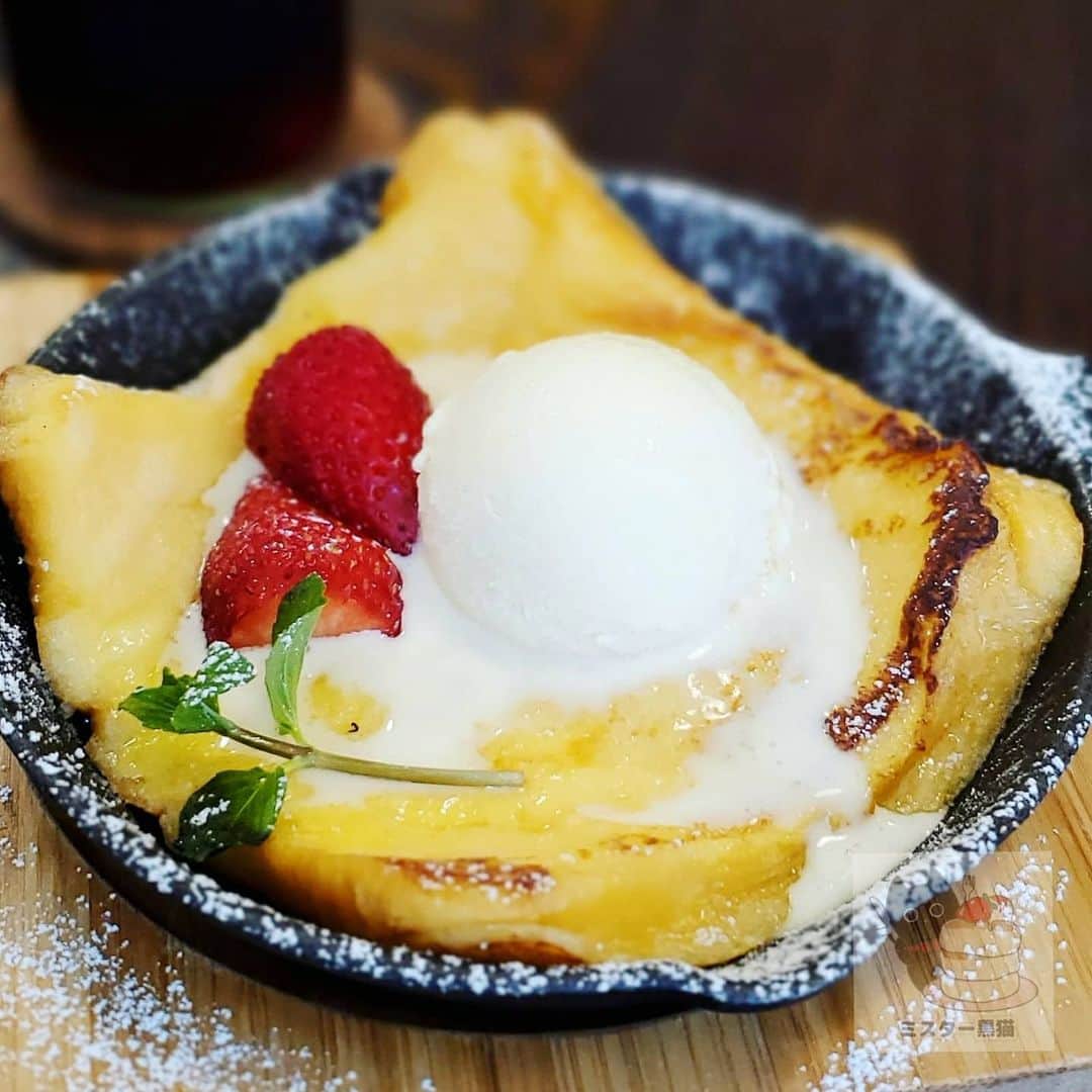 ミスター黒猫（黒猫仙人）のグルメインスタ