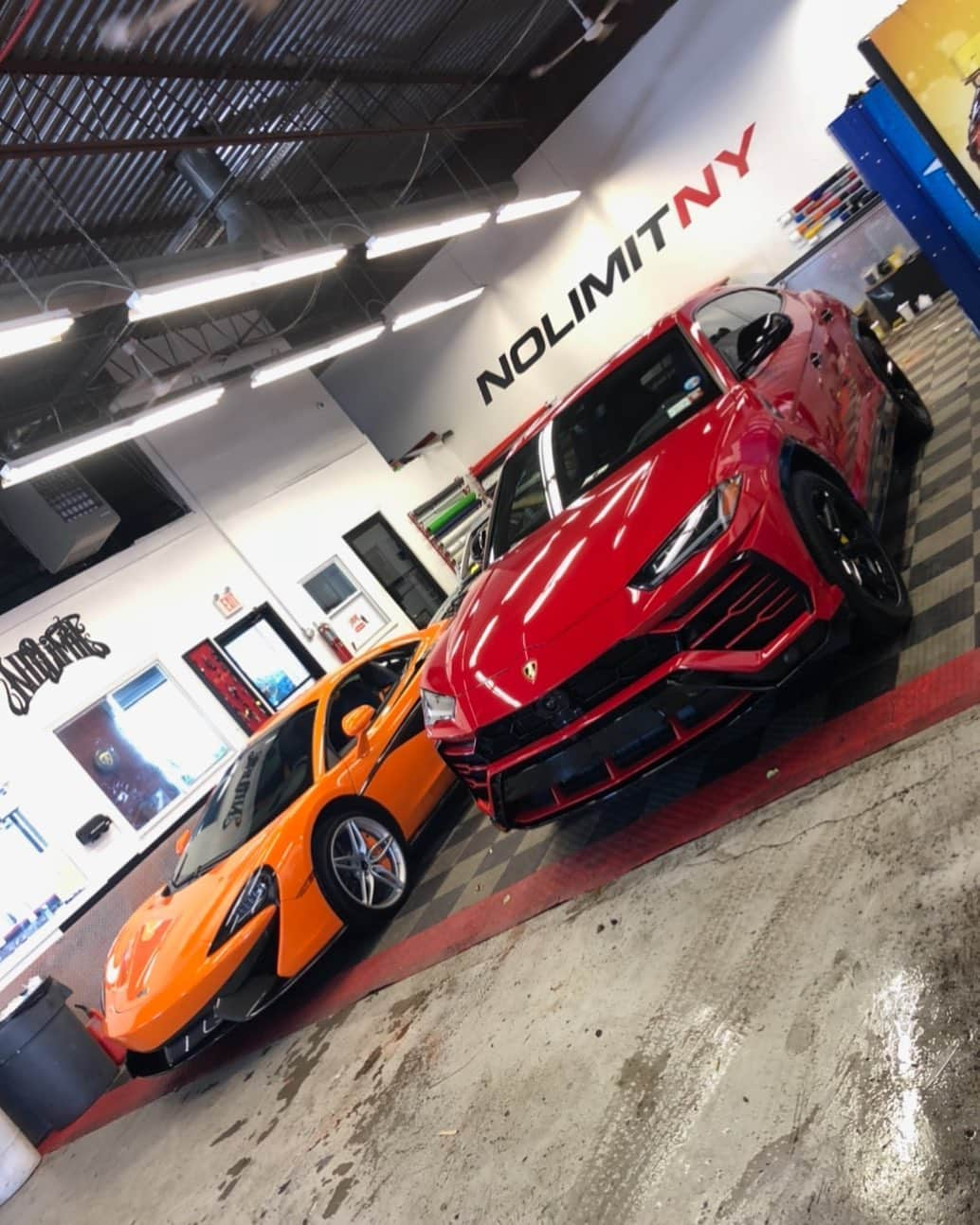 CarsWithoutLimitsさんのインスタグラム写真 - (CarsWithoutLimitsInstagram)「McLaren #570s or Lambo #Urus  @mr_nolimit01 & No Limit Auto Body NY #carswithoutlimits」4月24日 21時39分 - carswithoutlimits