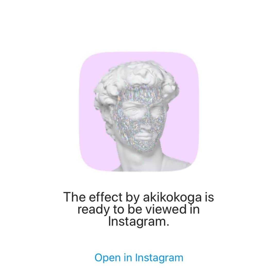 AKIKOさんのインスタグラム写真 - (AKIKOInstagram)「Virtual skincare😌🍃 Filter «glitter facial» is now available! Tap the screen for cucumber slices #augmentedreality #sparkar」4月24日 21時46分 - akikokoga