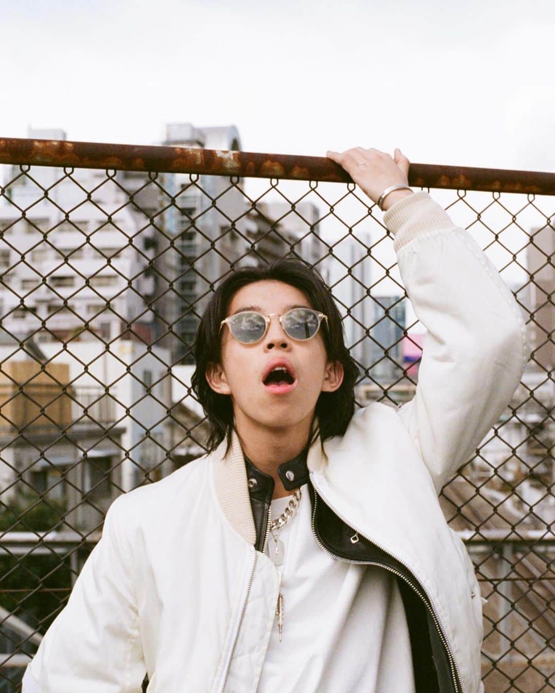 YOSHI（よし）さんのインスタグラム写真 - (YOSHI（よし）Instagram)「#throwback Photos before the quarantine.﻿ With @houyhnhnm_official @oliverpeoples」4月24日 21時58分 - yoshi.226