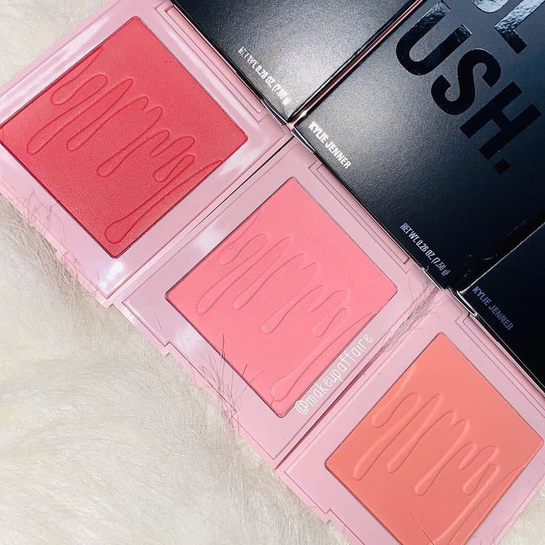 Kylie Cosmeticsさんのインスタグラム写真 - (Kylie CosmeticsInstagram)「crushing on our BLUSHES 🥰💕 pic by @makeupaffaire」4月25日 0時01分 - kyliecosmetics