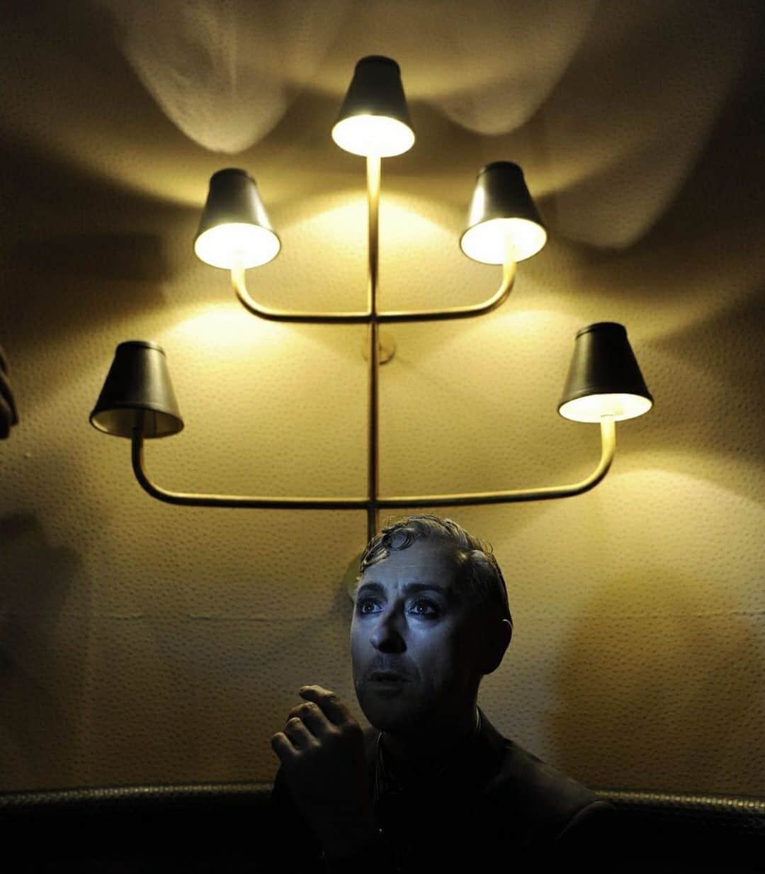 アラン・カミングさんのインスタグラム写真 (アラン・カミングInstagram)「I have a lot of ideas when I