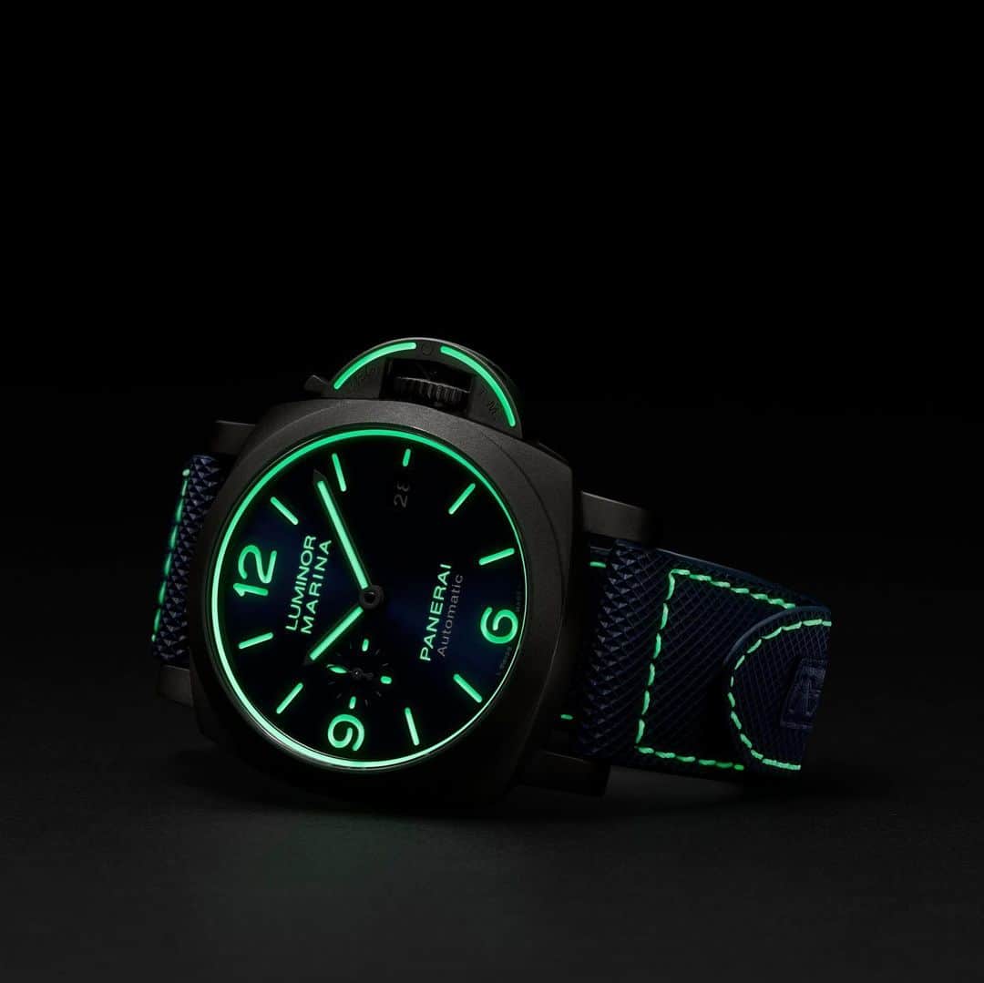 パネライのインスタグラム：「Okay, we all know the talking point on these 70th anniversary Luminor models wasn't going to be the never before heard of 70 year warranty. It was always going to the the new lume accents on the watches.  So let's hear what you you really think of the new lume in the inner bezel, crown guard, and crown, and even stitching of the strap.  #PaneraiCentral」