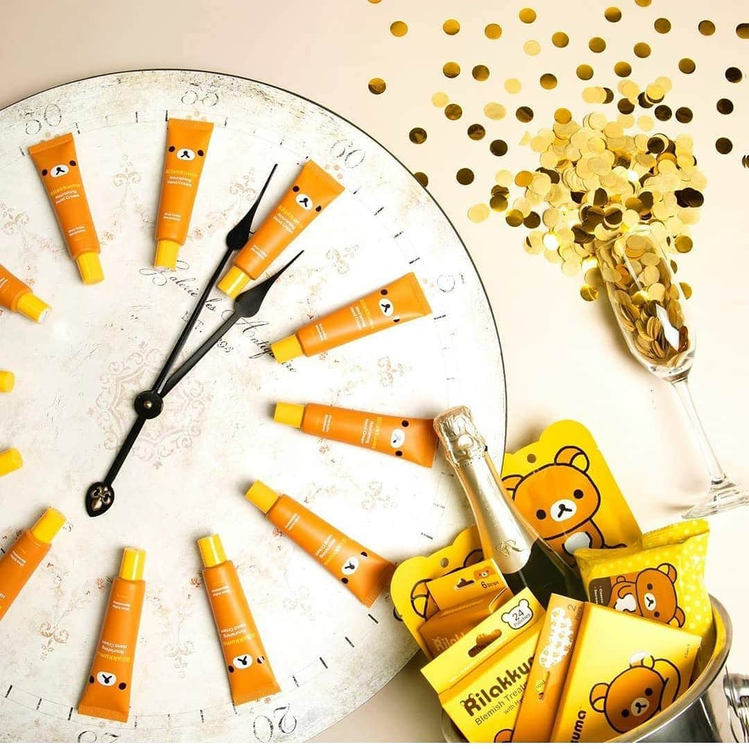 Rilakkuma US（リラックマ）さんのインスタグラム写真 - (Rilakkuma US（リラックマ）Instagram)「It's a out time to treat yourself and do a little self care with Rilakkuma! @rilakkumabeauty creates cute Rilakkuma skin care products that will help you relax with a home spa day!  Tag a friend who needs a beautifying break! . . . #rilakkumaus #Rilakkuma #rilakkumabeauty #skincare #spaday #StayAtHome #beauty #リラックマ #サンエックス」4月25日 2時22分 - rilakkumaus