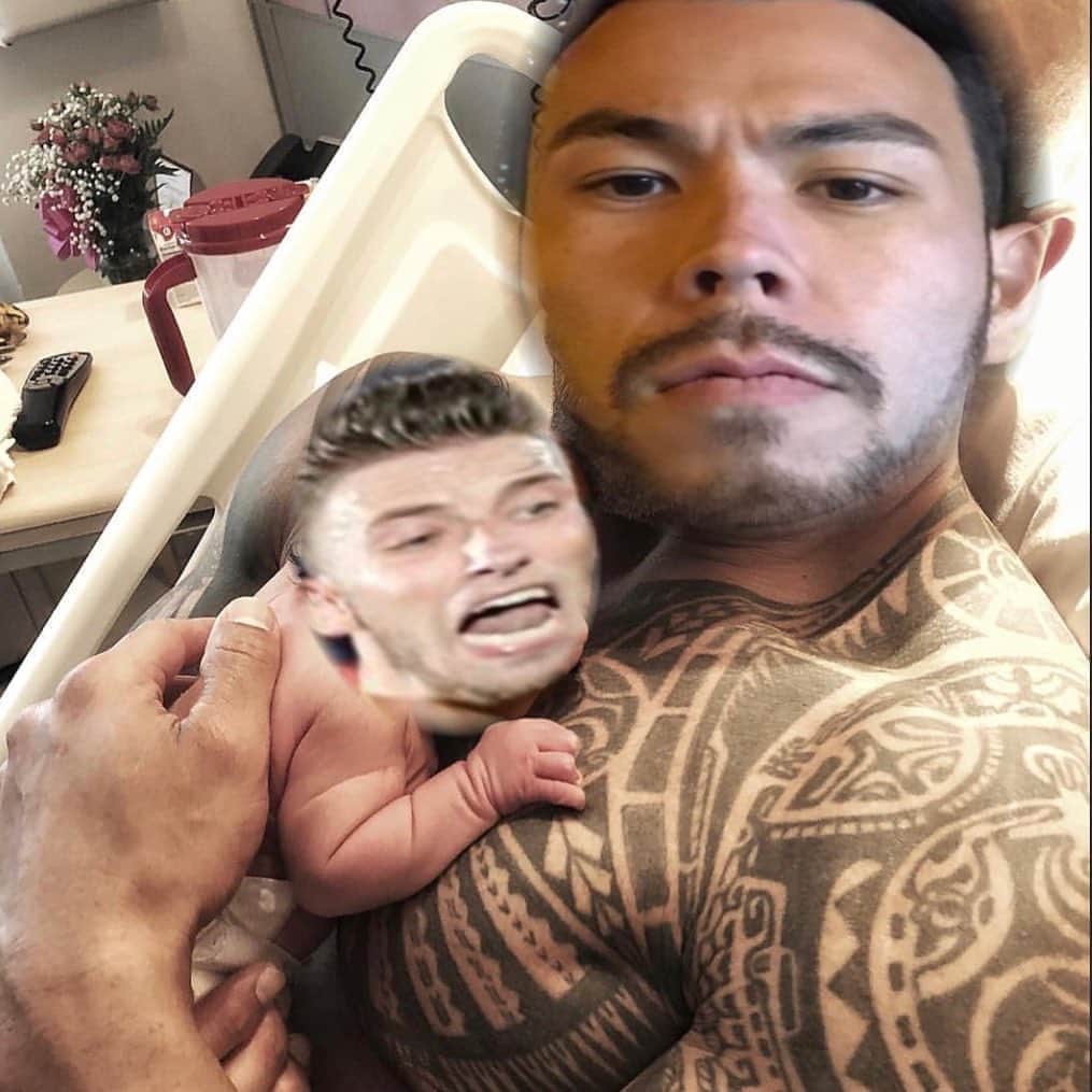 ヴィンセント・ケインのインスタグラム：「I remember like it was yesterday when i held you as a baby. Cant believe your 32 already! Happy birthday son. @mdeleeuw88 you’ve come a long way. All the best for whats to come my brother. ❤️」