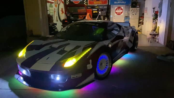 スティーブのインスタグラム：「LED low down Lockdown!」