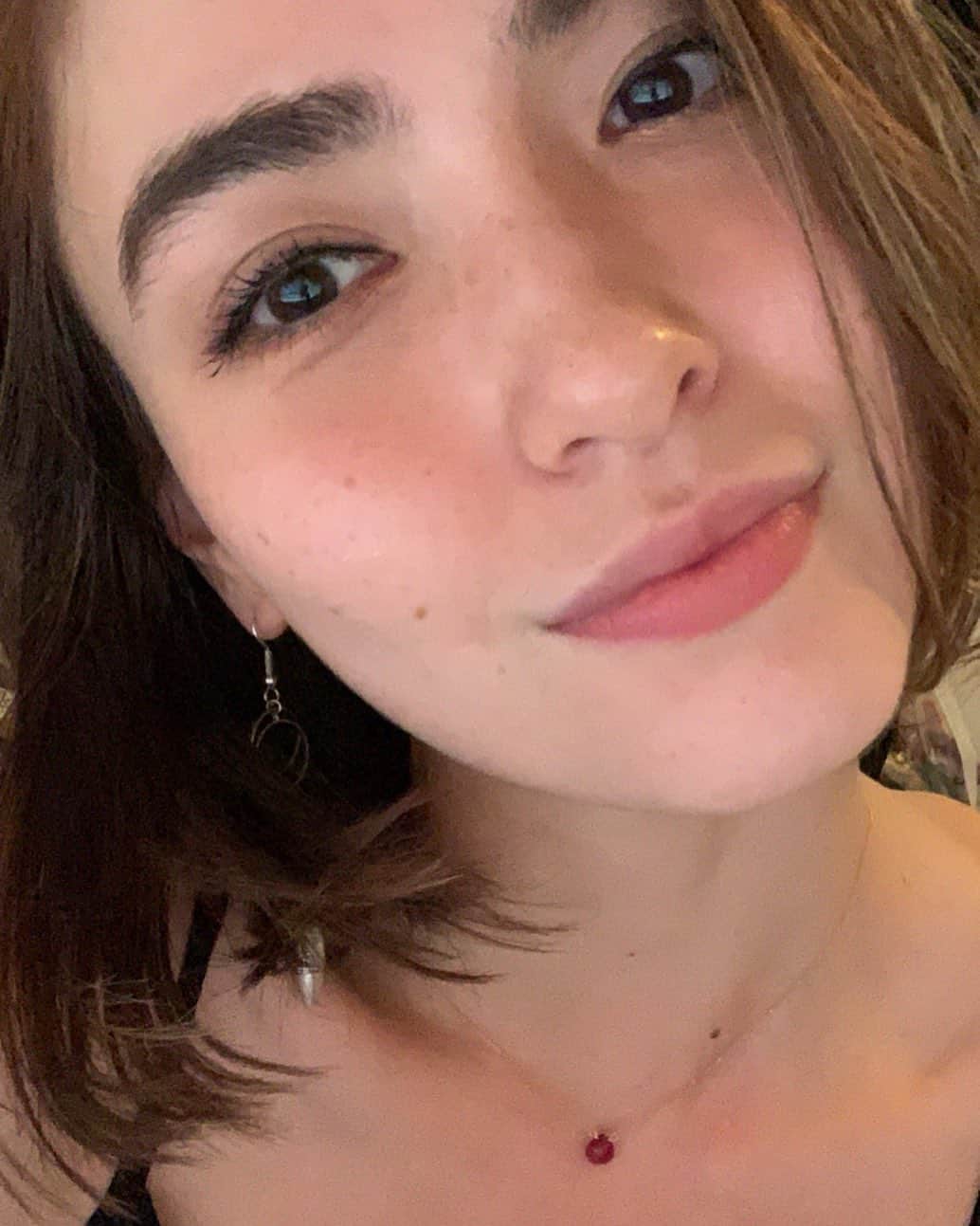 ダンシーシャノン美沙のインスタグラム：「自分に正直に生きる。自分のやりたい事やゴールに向かって集中してそれだけに集中できる環境を作ること。自分をシンプルにしたら初めて本当の自分が分かったよ。自分自身に集中できる環境づくり、いくらそれが人付き合いが悪くなったって人の為に生きているのでは無く自分の為に生きているのだから周りになんと言われても気にしない。人を幸せにするのもまず自分を幸せにしてから。その時初めて周りの人を幸せにしてあげられる。良いエネルギーは伝染するからね❤️❤️ #自分自分自分」