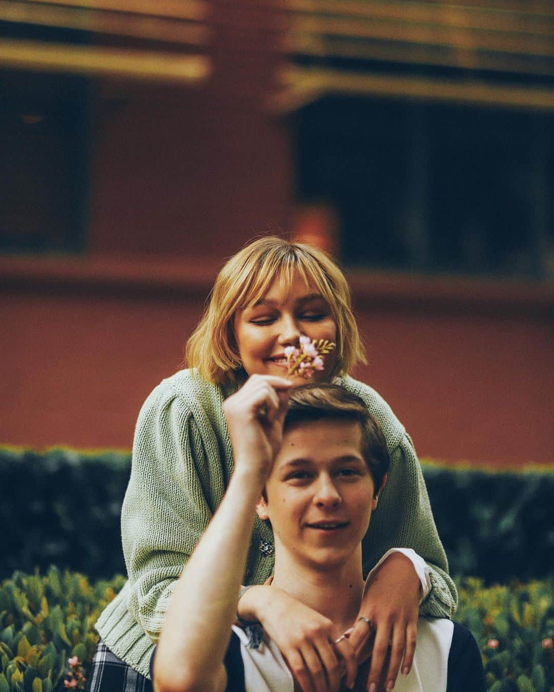 飯端美樹のインスタグラム：「A little springtime sparkle with @GraceVanderwaal and @grahamverchere ✨ @Stargirl is now streaming on #DisneyPlus. 📸: @rupertlamontagne.」