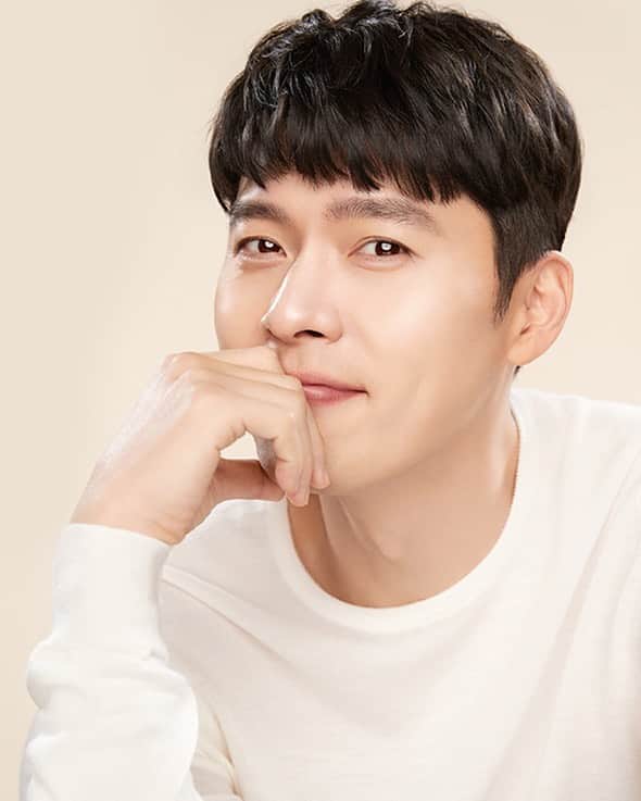 ヒョンビンのインスタグラム：「@mediheal_official —— #hyunbin #현빈 #ヒョンビン #玄彬」