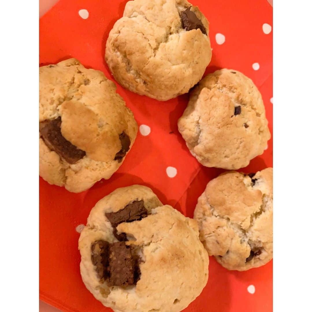 熊木杏里のインスタグラム：「chocolate scone ほんわほんわ」