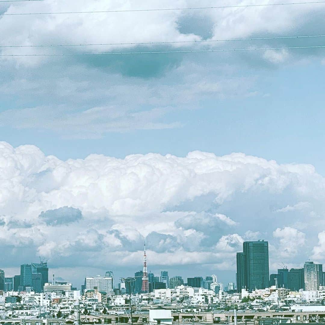 中野敬久さんのインスタグラム写真 - (中野敬久Instagram)「#tokyo #tokyotower #clouds #sky #hope #peace」4月25日 11時03分 - hirohisanakano